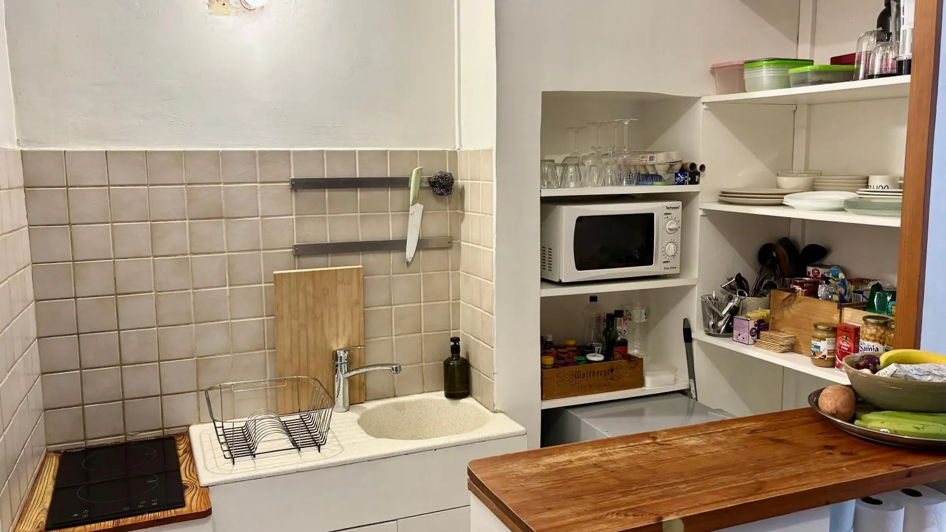 Apartment By The Seine River Paris